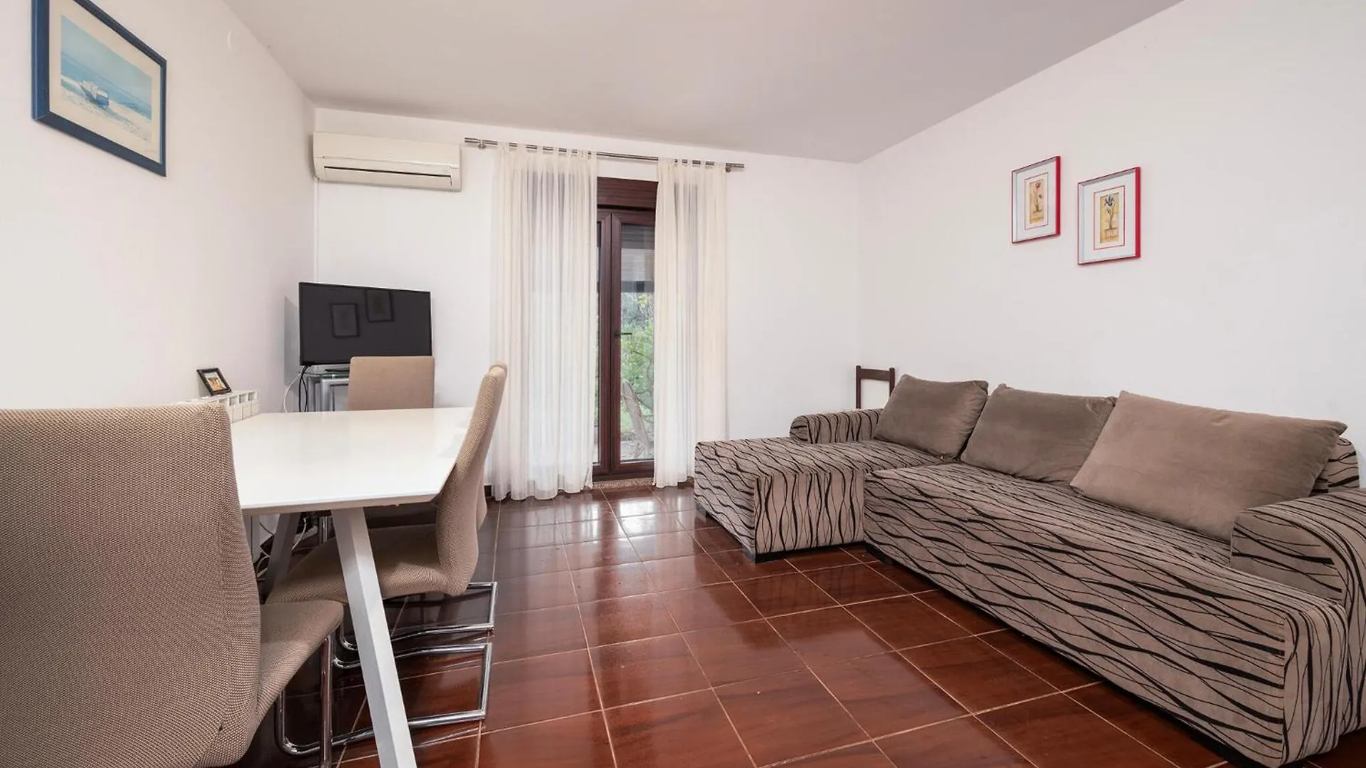 Awesome Apartment In Fazana With Wifi